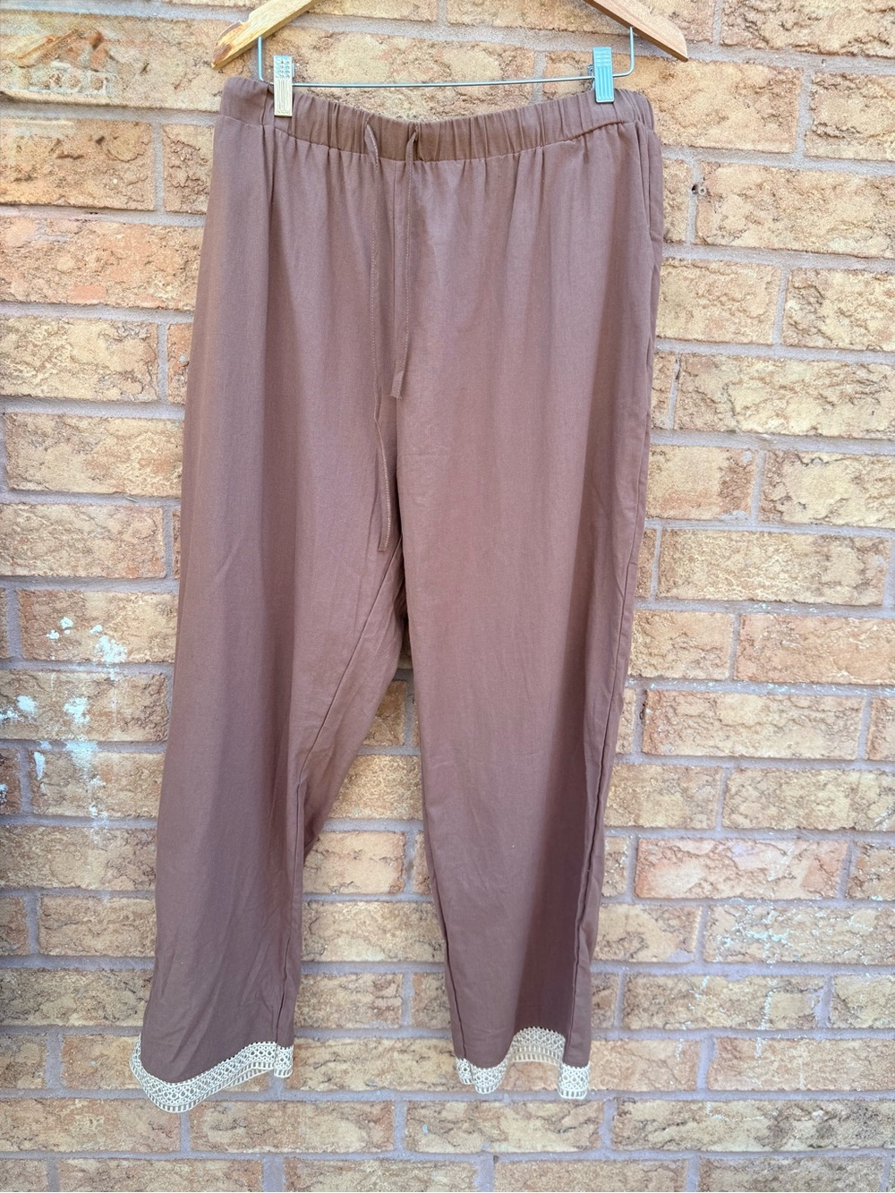 💫4/$25 • Women’s Wide Leg Crochet Hem Drawstring Pants